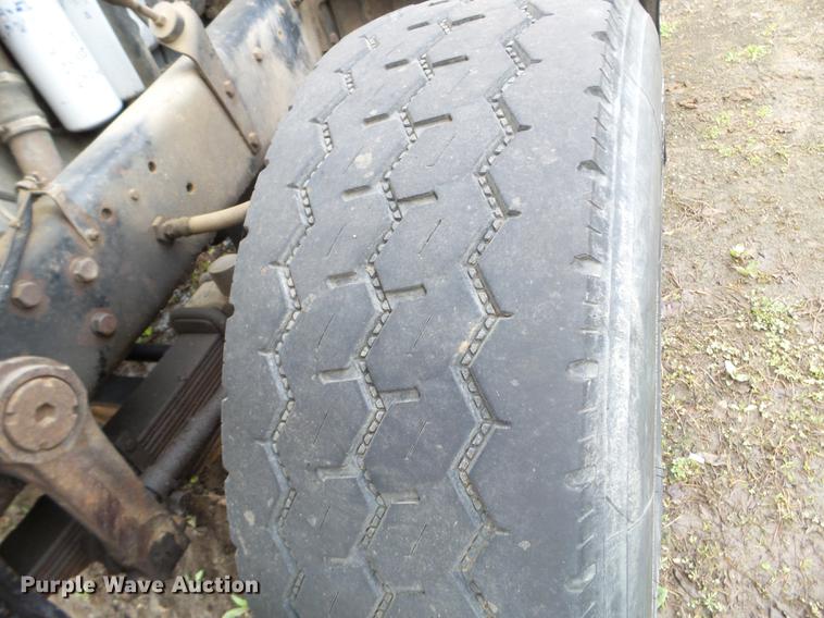 image for item DC4602 1991 Mack RD690S dump truck