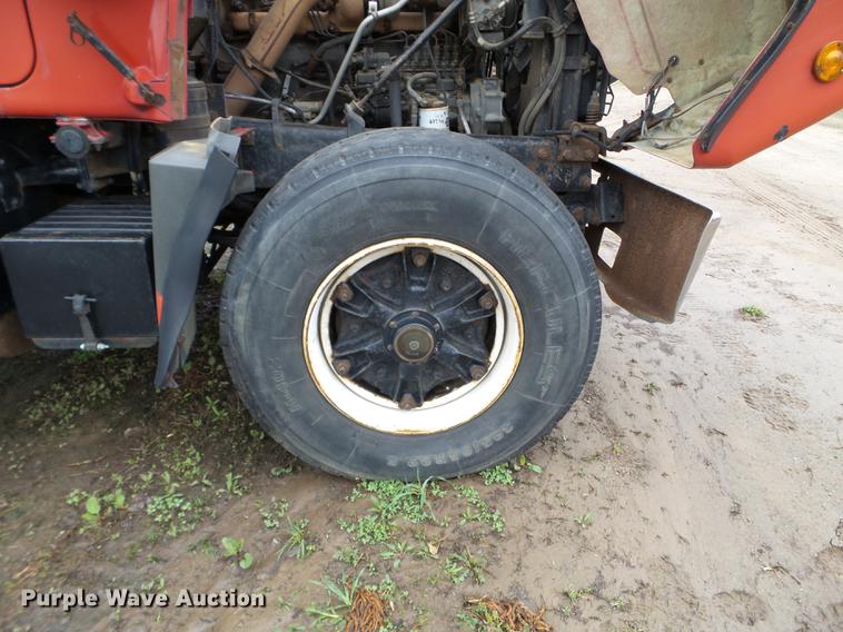 image for item DC4602 1991 Mack RD690S dump truck