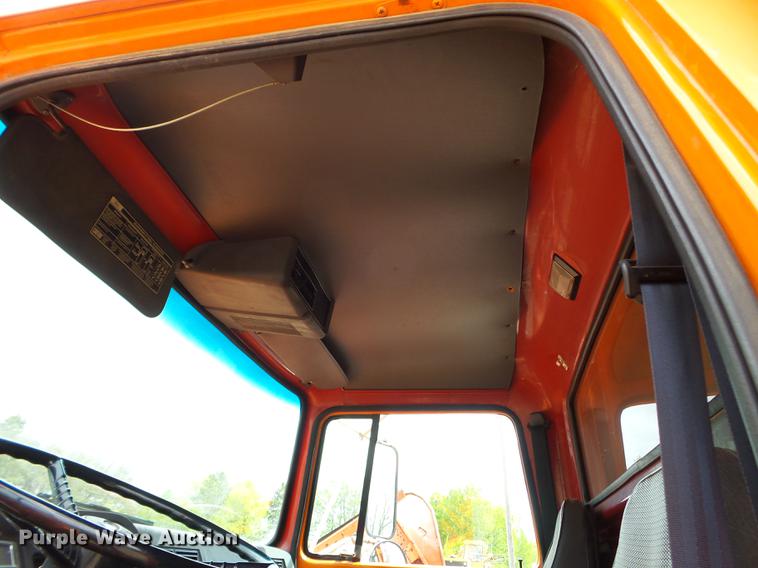 image for item DC4604 1990 Ford L8000 dump truck