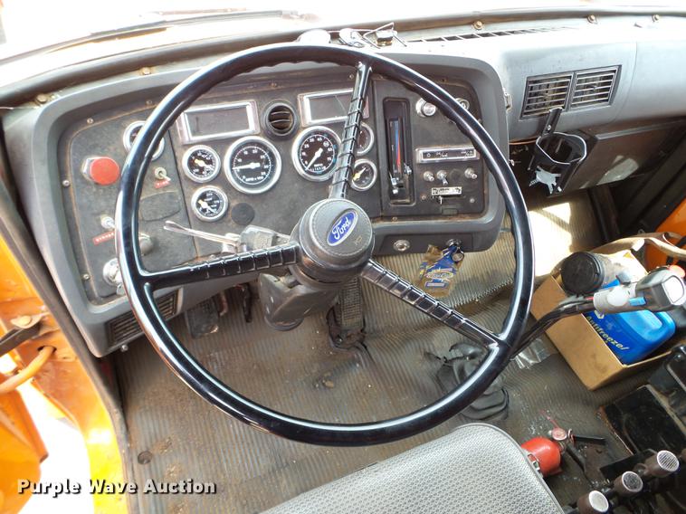 image for item DC4604 1990 Ford L8000 dump truck