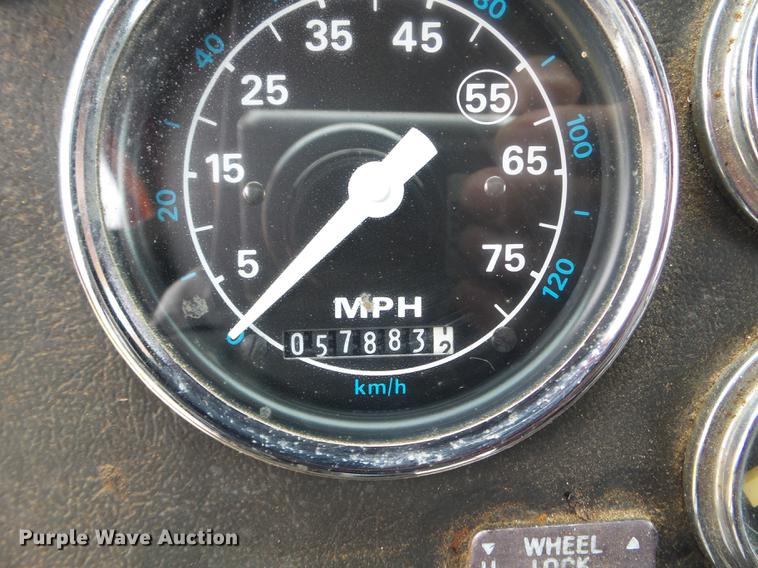 image for item DC4604 1990 Ford L8000 dump truck