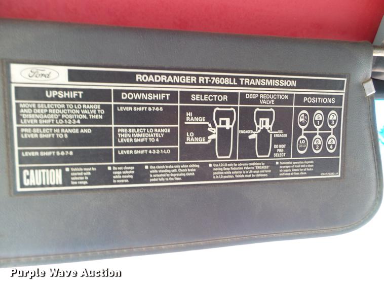 image for item DC4604 1990 Ford L8000 dump truck