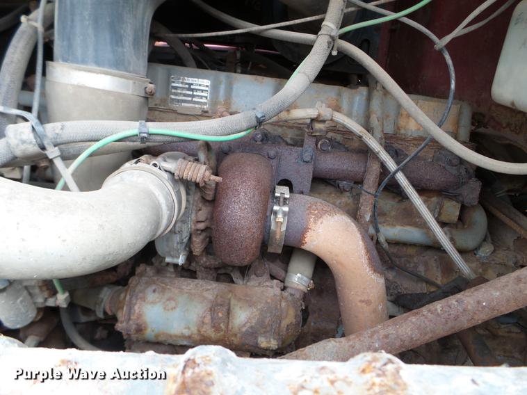 image for item DC4604 1990 Ford L8000 dump truck