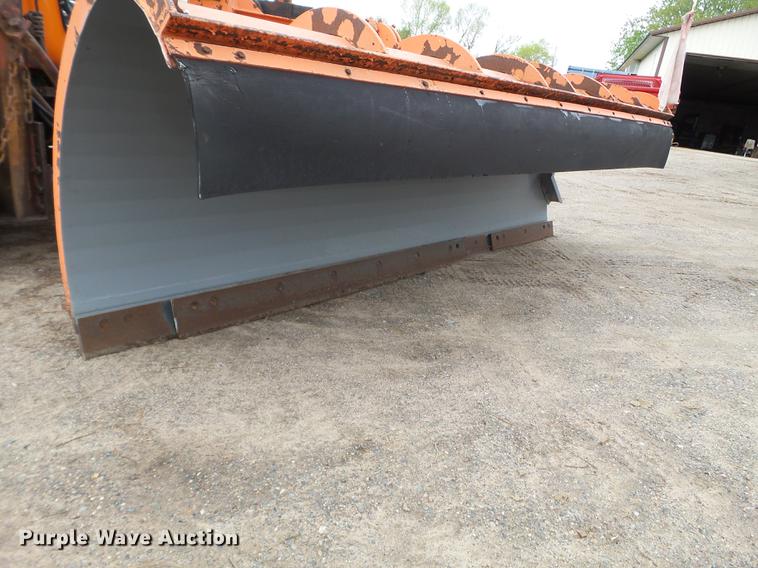 image for item DC4604 1990 Ford L8000 dump truck