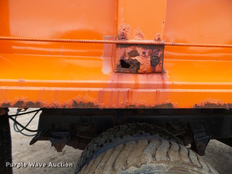 image for item DC4604 1990 Ford L8000 dump truck
