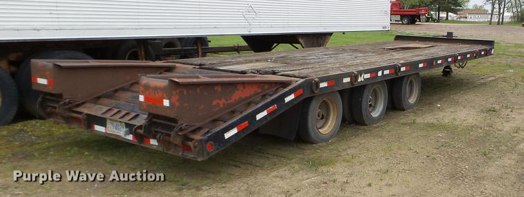 image for item DC4605 1998 Towmaster T-50 equipment trailer