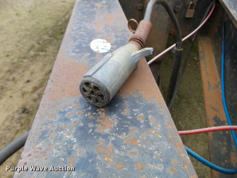 image for item DC4605 1998 Towmaster T-50 equipment trailer