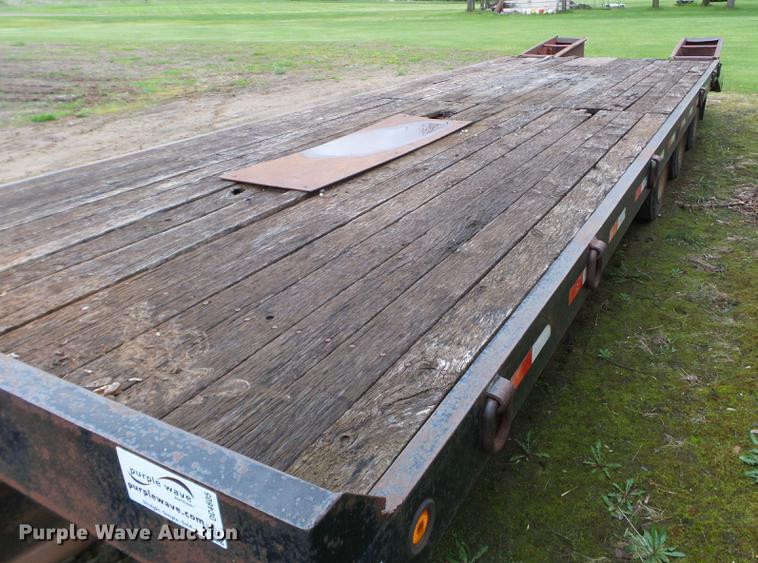 image for item DC4605 1998 Towmaster T-50 equipment trailer