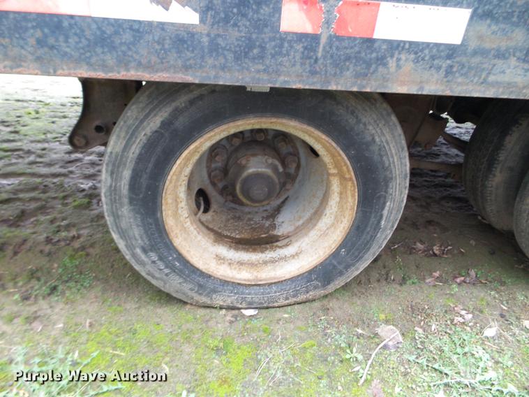 image for item DC4605 1998 Towmaster T-50 equipment trailer