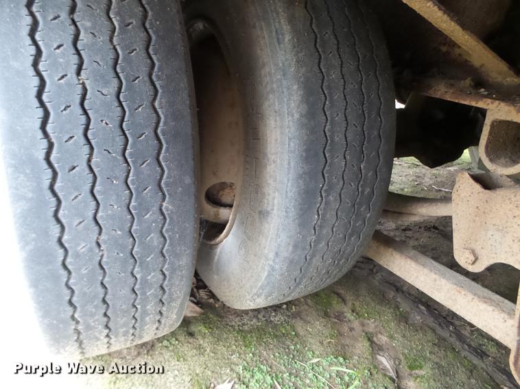 image for item DC4605 1998 Towmaster T-50 equipment trailer