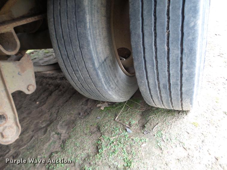 image for item DC4605 1998 Towmaster T-50 equipment trailer