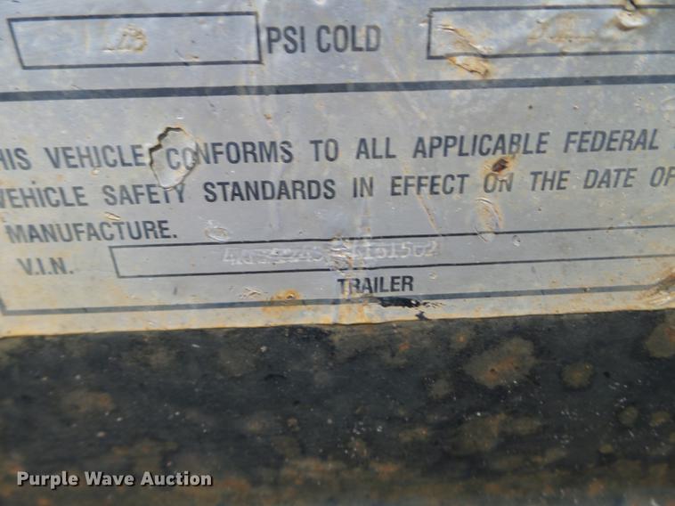 image for item DC4605 1998 Towmaster T-50 equipment trailer