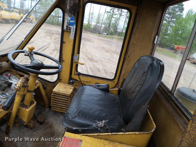 image for item DC4607 1980 Caterpillar 950 wheel loader