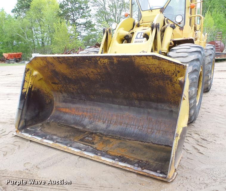 image for item DC4607 1980 Caterpillar 950 wheel loader