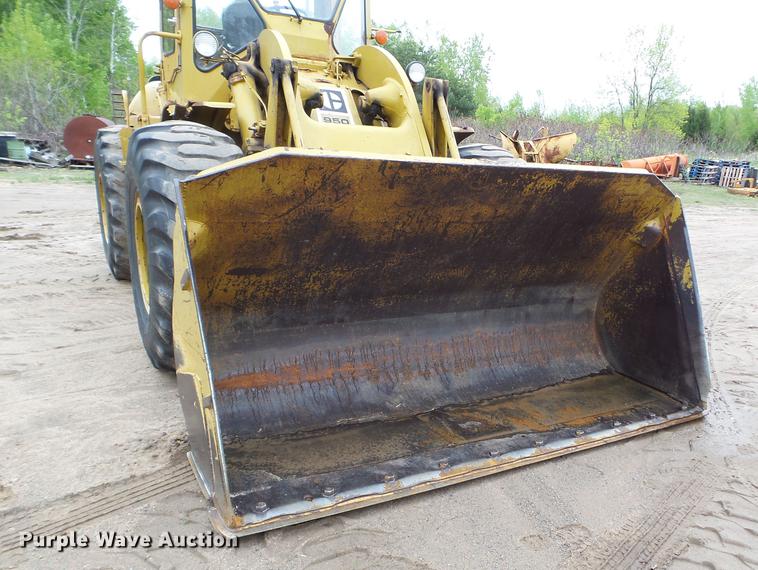 image for item DC4607 1980 Caterpillar 950 wheel loader