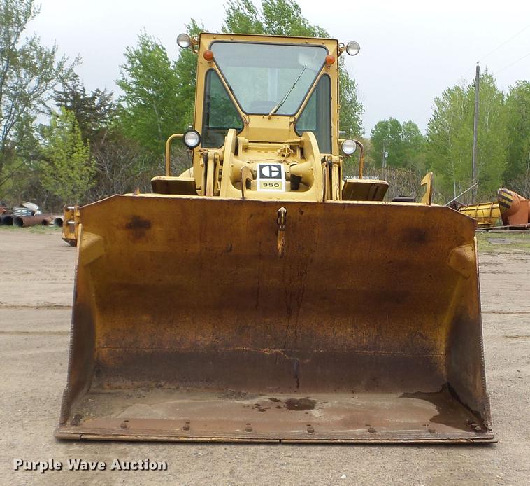image for item DC4608 1972 Caterpillar 950 wheel loader