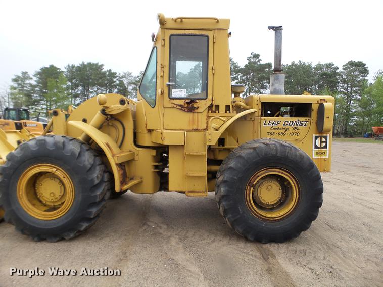 image for item DC4608 1972 Caterpillar 950 wheel loader