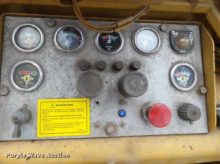 image for item DC4608 1972 Caterpillar 950 wheel loader