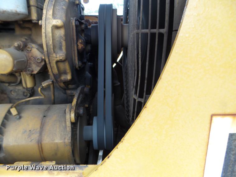 image for item DC4608 1972 Caterpillar 950 wheel loader