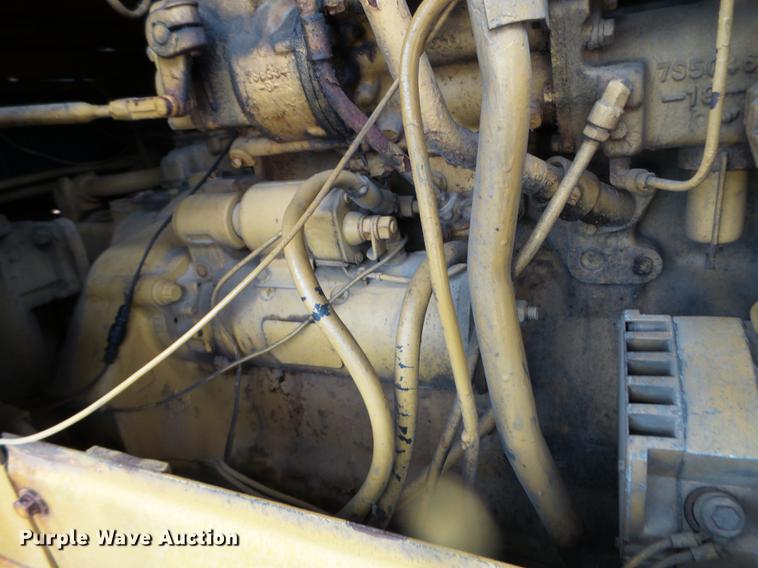 image for item DC4608 1972 Caterpillar 950 wheel loader