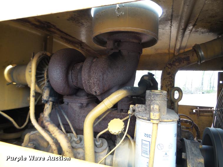 image for item DC4608 1972 Caterpillar 950 wheel loader