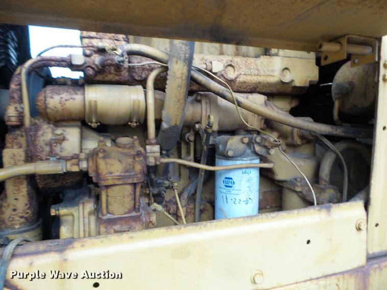 image for item DC4608 1972 Caterpillar 950 wheel loader