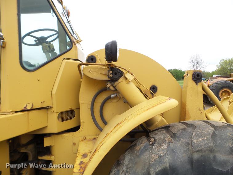 image for item DC4608 1972 Caterpillar 950 wheel loader