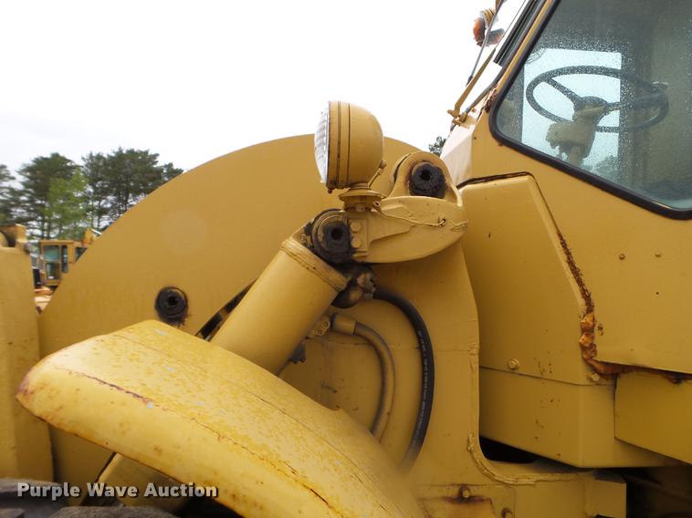image for item DC4608 1972 Caterpillar 950 wheel loader