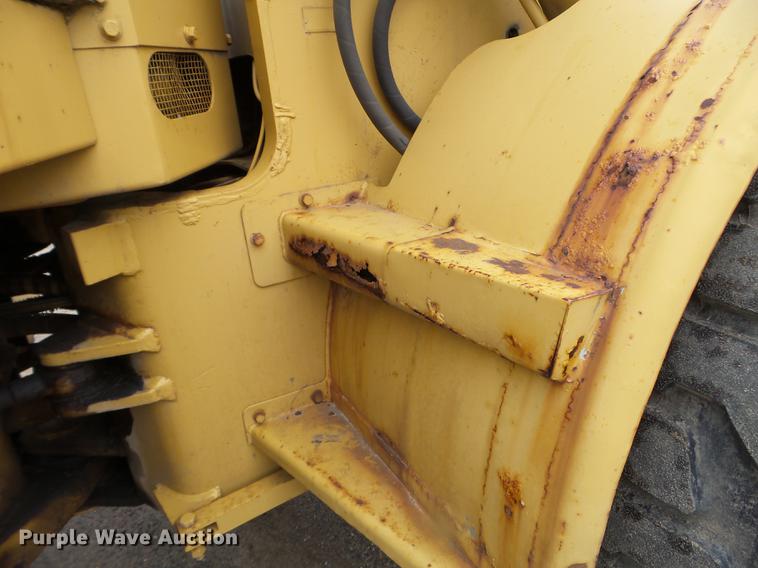 image for item DC4608 1972 Caterpillar 950 wheel loader