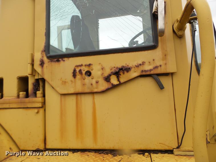 image for item DC4608 1972 Caterpillar 950 wheel loader