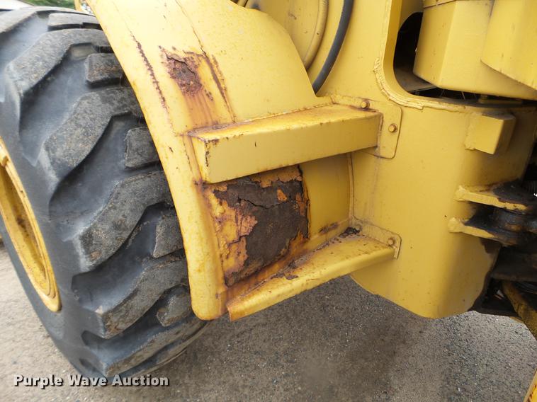 image for item DC4608 1972 Caterpillar 950 wheel loader