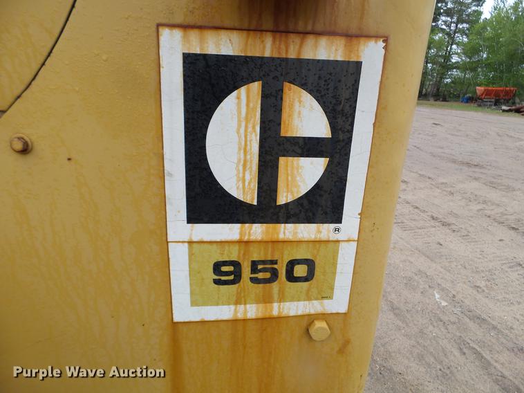 image for item DC4608 1972 Caterpillar 950 wheel loader