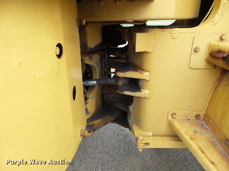 image for item DC4608 1972 Caterpillar 950 wheel loader