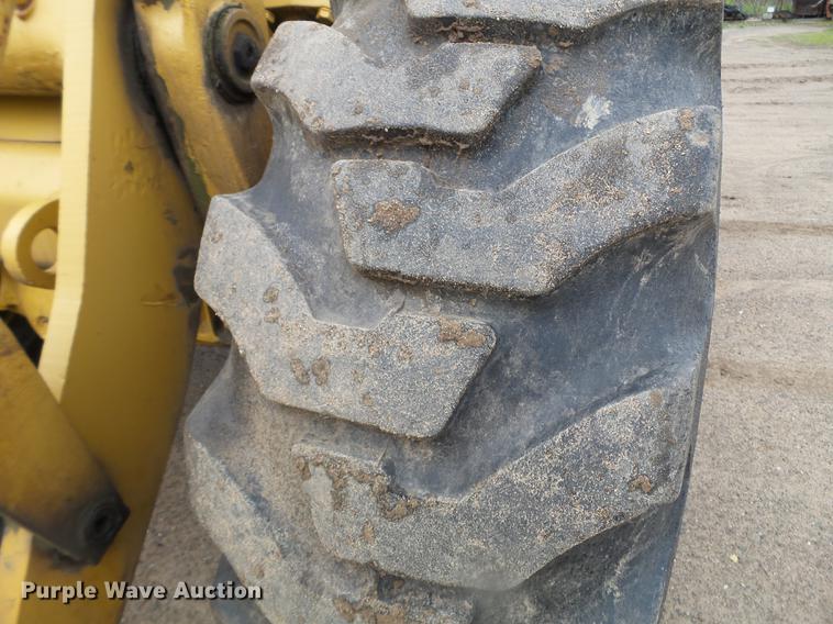 image for item DC4608 1972 Caterpillar 950 wheel loader