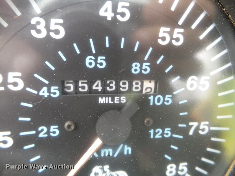 image for item DC4609 1991 Mack CH613 semi truck