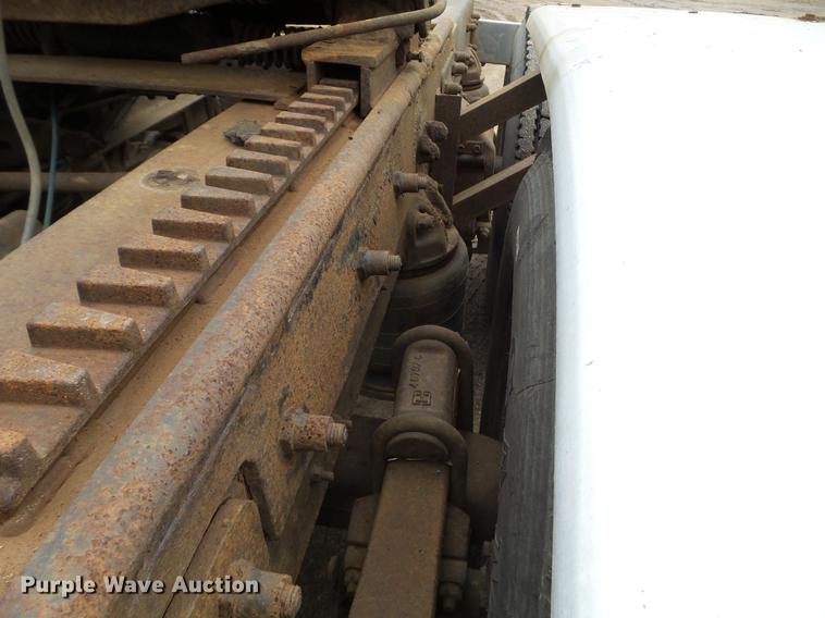 image for item DC4609 1991 Mack CH613 semi truck