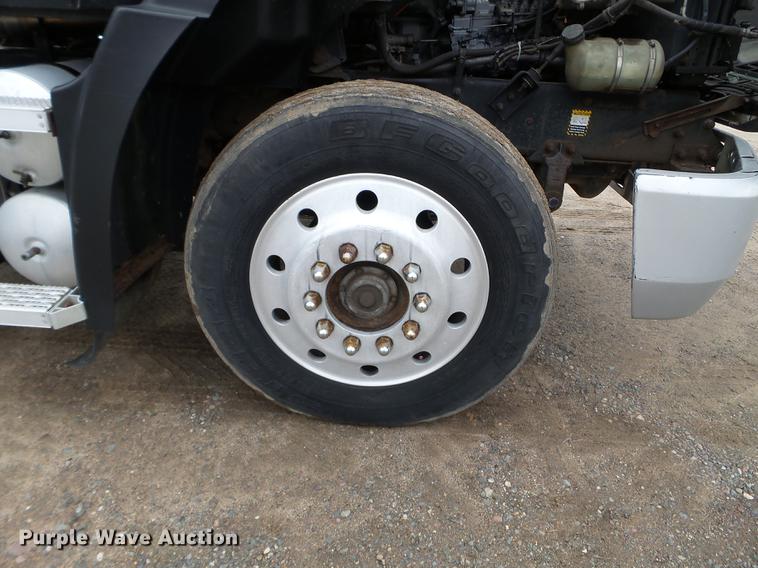 image for item DC4609 1991 Mack CH613 semi truck