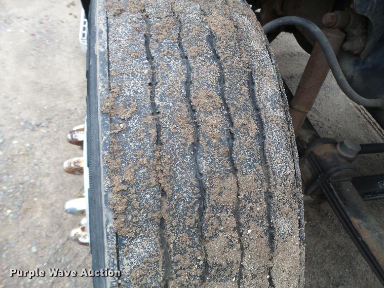 image for item DC4609 1991 Mack CH613 semi truck