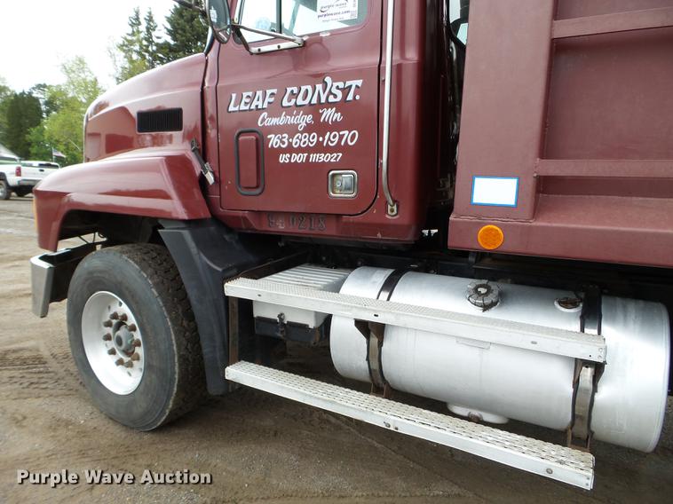 image for item DC4610 1994 Mack CH613 dump truck