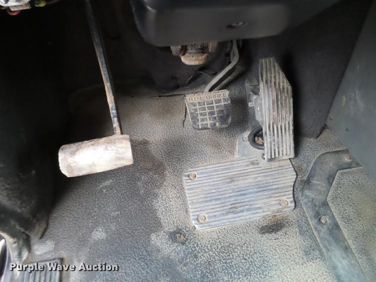 image for item DC4610 1994 Mack CH613 dump truck