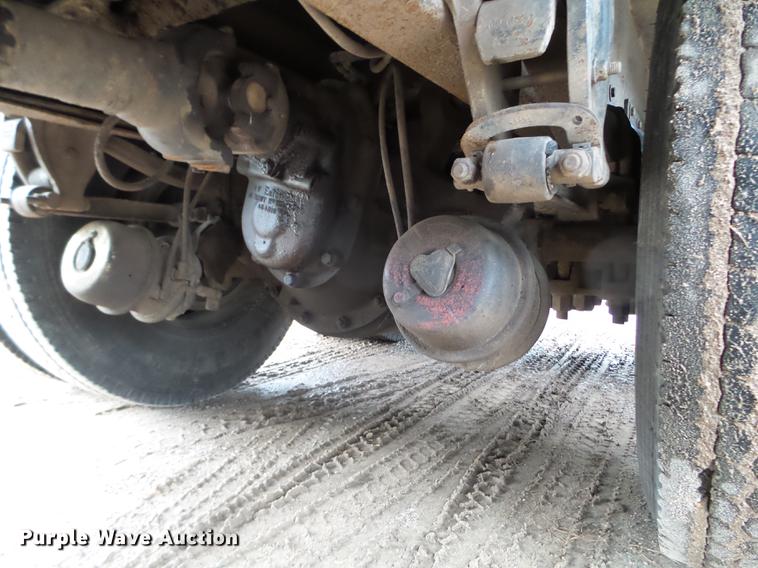 image for item DC4610 1994 Mack CH613 dump truck