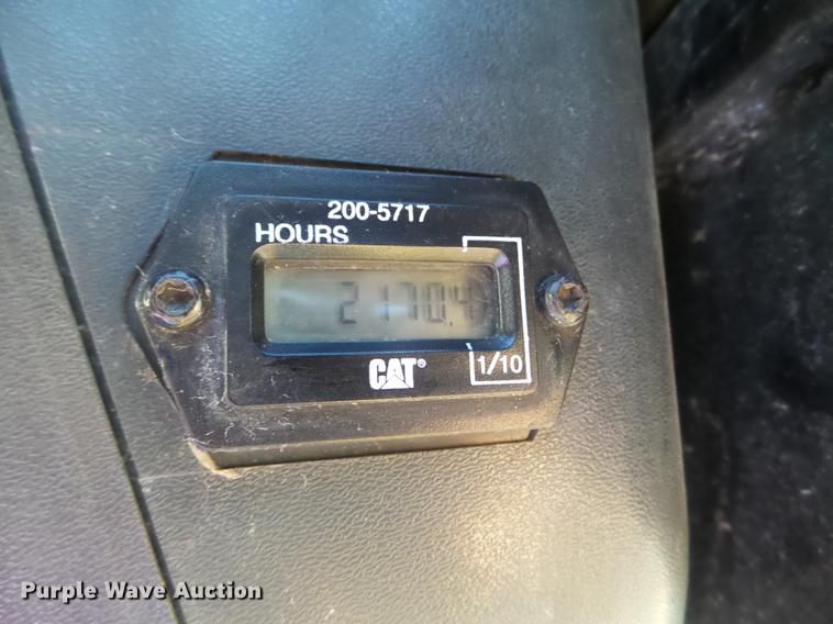image for item DC4612 2005 Caterpillar 277B skid steer