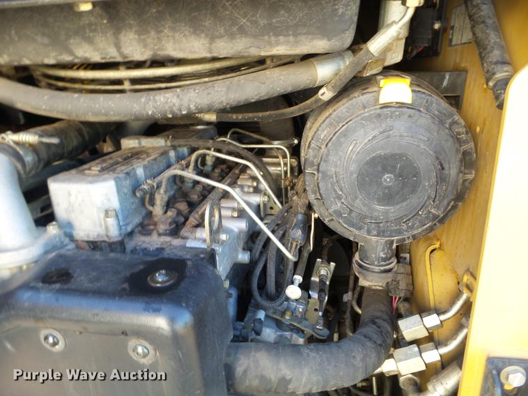 image for item DC4612 2005 Caterpillar 277B skid steer