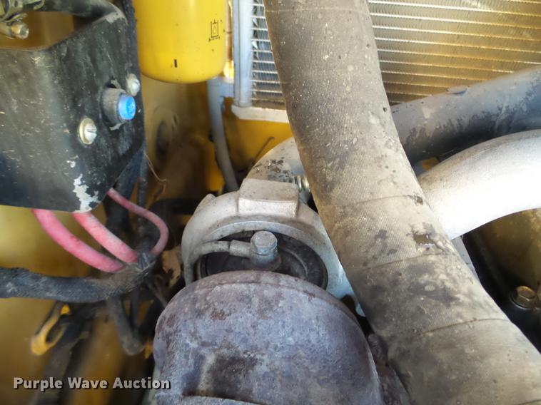 image for item DC4612 2005 Caterpillar 277B skid steer