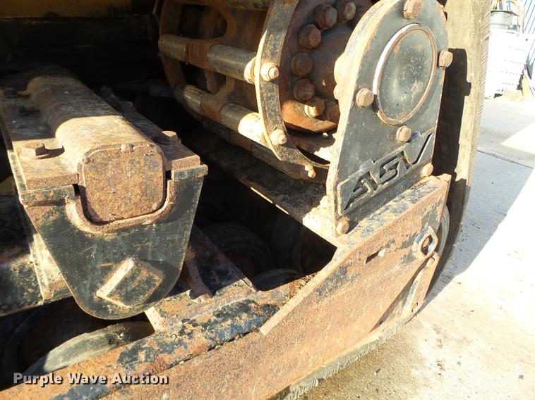 image for item DC4612 2005 Caterpillar 277B skid steer