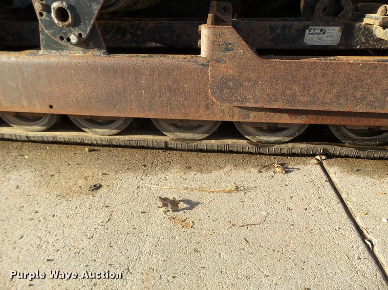 image for item DC4612 2005 Caterpillar 277B skid steer