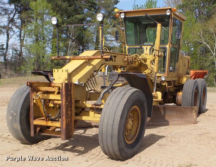 image for item DC4613 1989 Caterpillar 140G motor grader