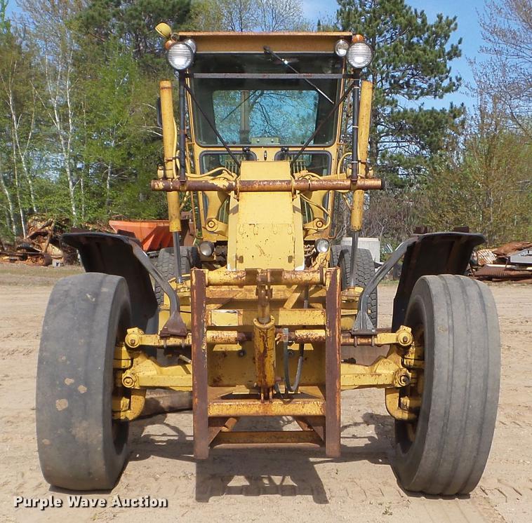 image for item DC4613 1989 Caterpillar 140G motor grader