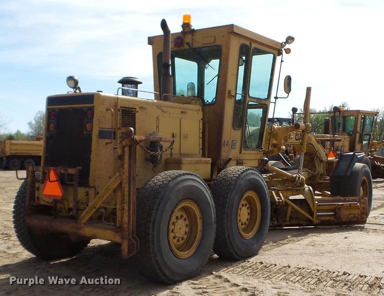 image for item DC4613 1989 Caterpillar 140G motor grader