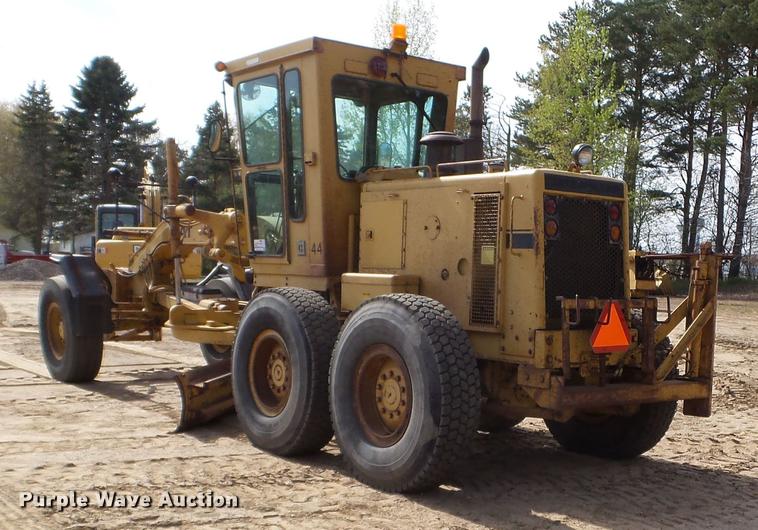 image for item DC4613 1989 Caterpillar 140G motor grader